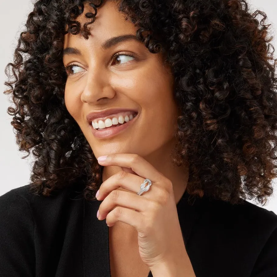 The Met Store Rings*Herakles Knot Ring